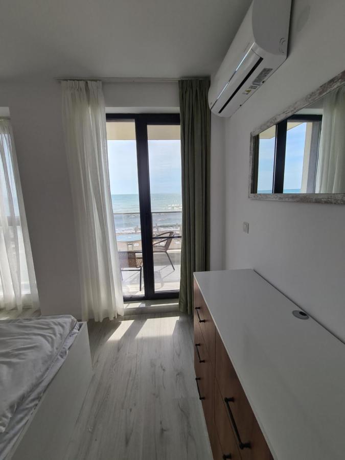 Gold Beach Apart Obzor Exterior photo